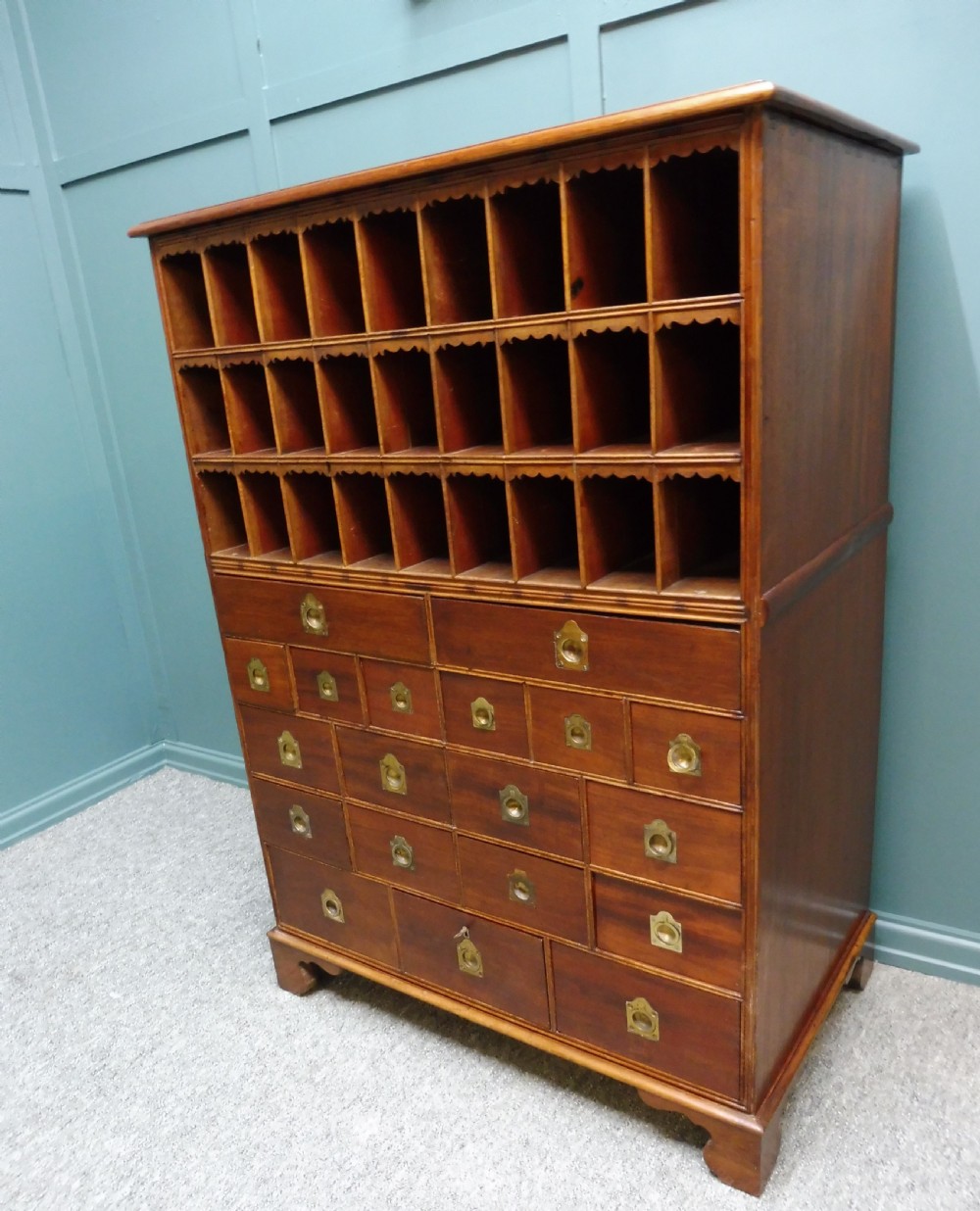 19TH CENTURY FILING CHEST View XI