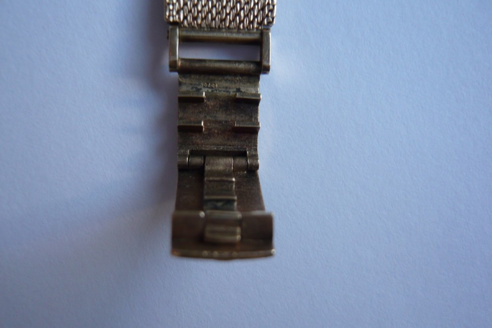 Omega A Lady's 9ct Gold Wristwatch 1969 View VII