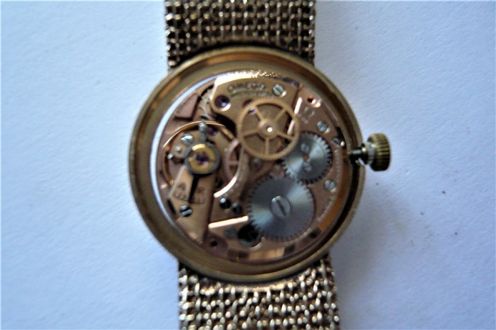 Omega A Lady's 9ct Gold Wristwatch 1969 View XI