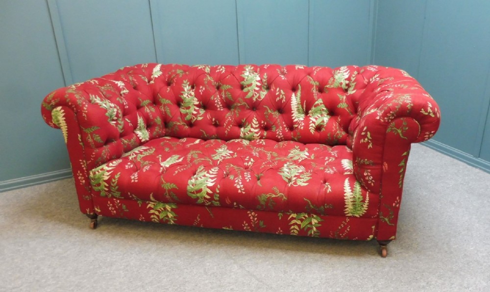 VICTORIAN CHESTERFIELD SOFA  CIRCA 1880