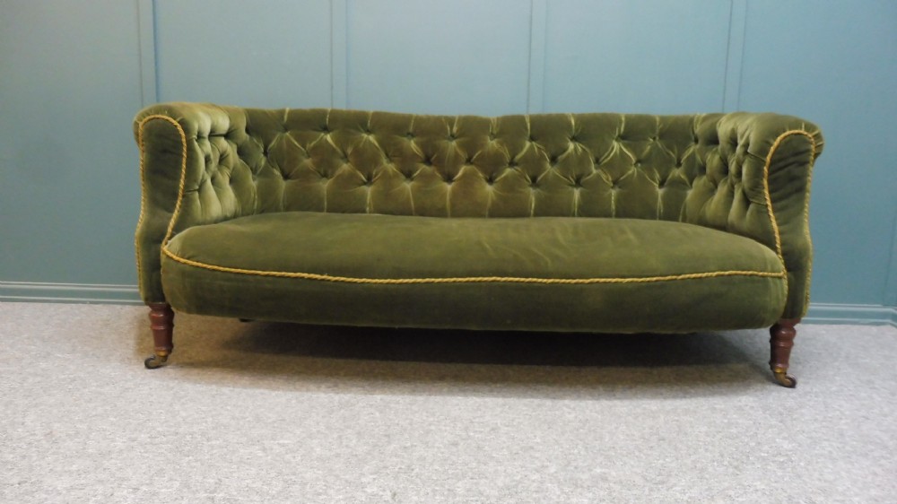 SMALL VICTORIAN SOFA