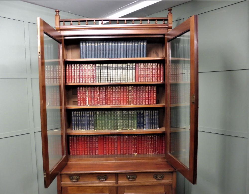 VICTORIAN WALNUT BOOKCASE View VIII