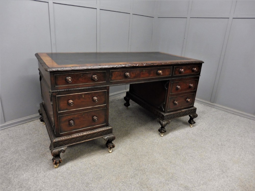 19TH CENTURY MAHOGANY DESK View II