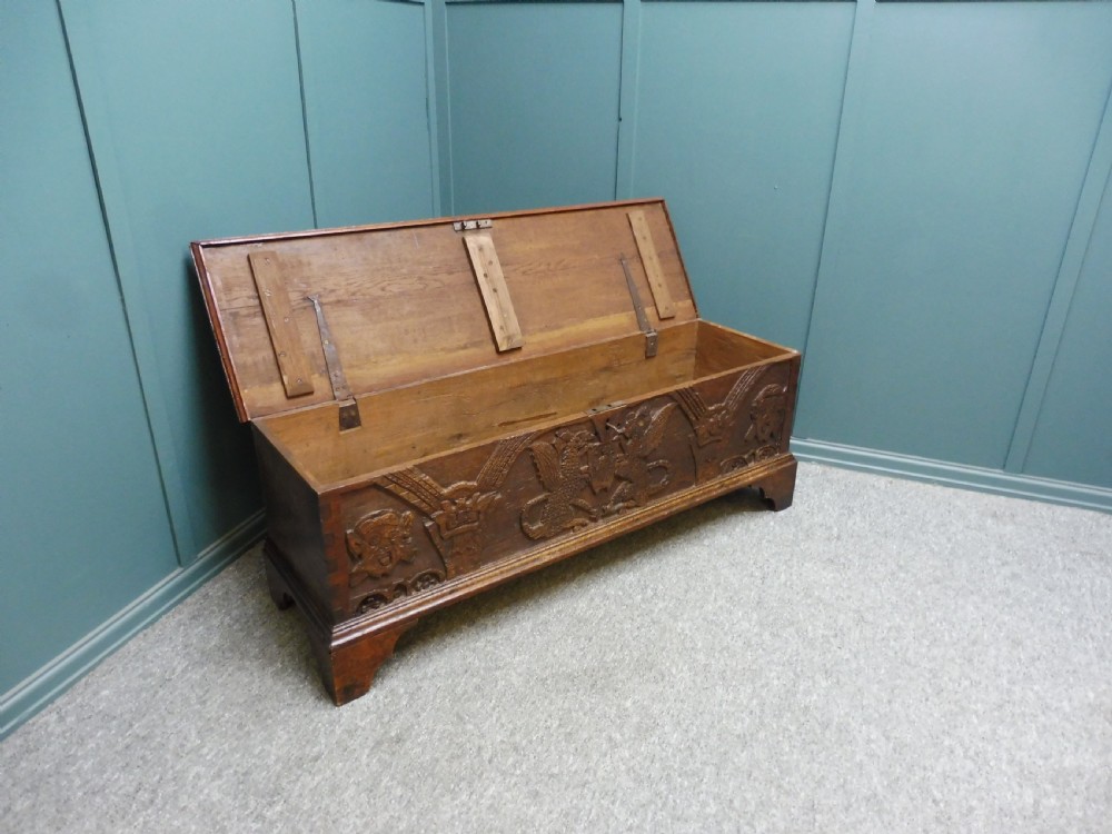 18TH CENTURY OAK SWORD CHEST View VI