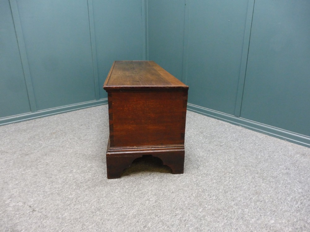 18TH CENTURY OAK SWORD CHEST View XII