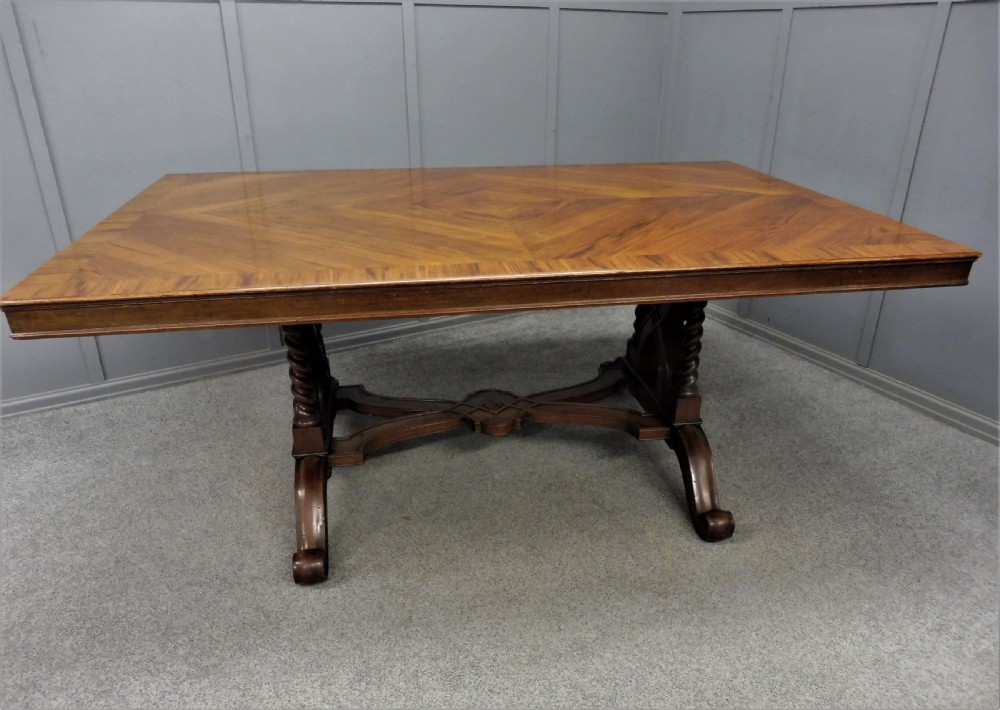 FRENCH ROSEWOOD DINING TABLE View XII