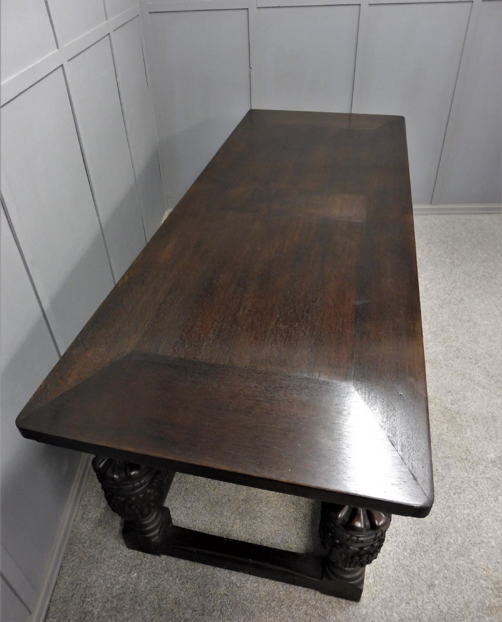 LARGE ELIZABETHAN STYLE DINING TABLE View IV