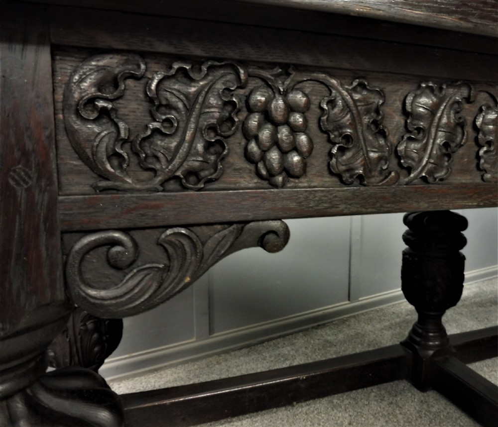 LARGE ELIZABETHAN STYLE DINING TABLE View VII