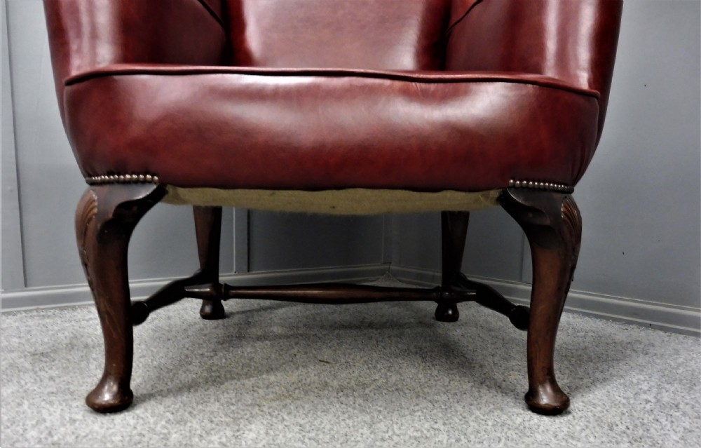 GEORGIAN WING ARMCHAIR View VI