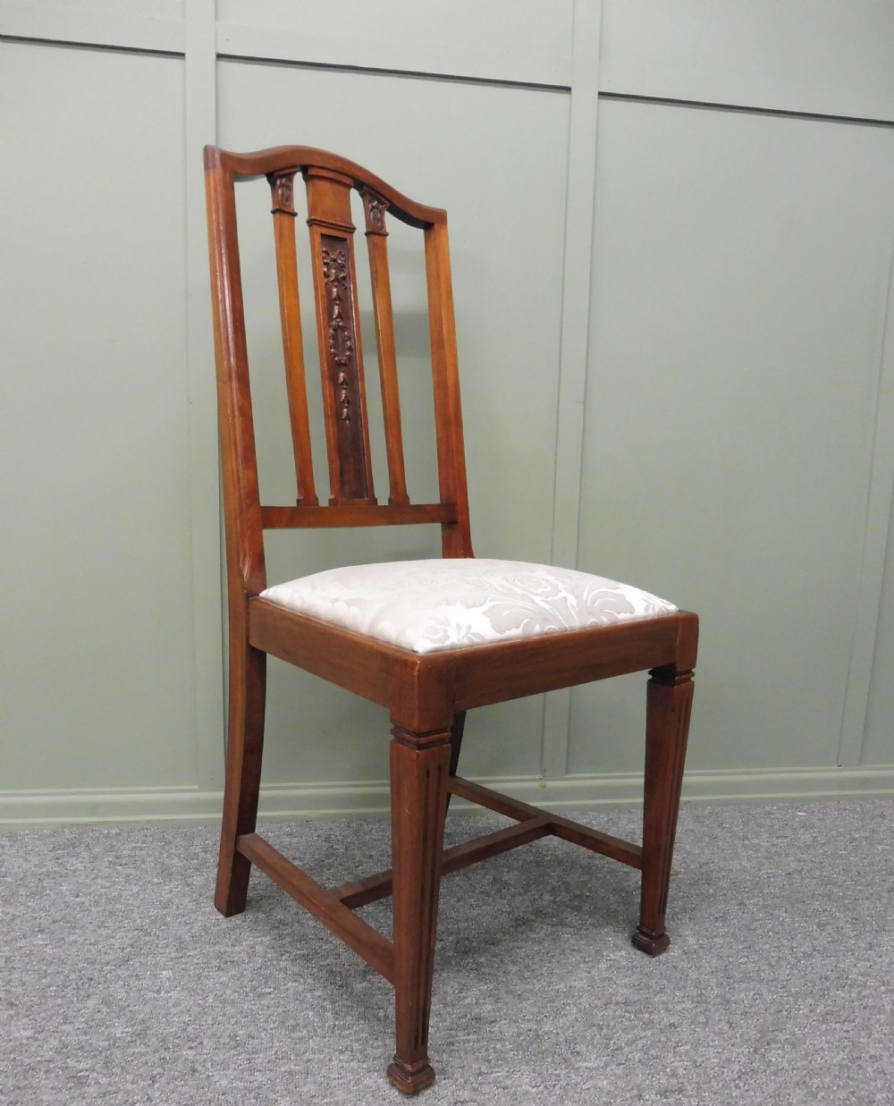 SET OF 8 EDWARDIAN MAHOGANY CHAIRS View XI