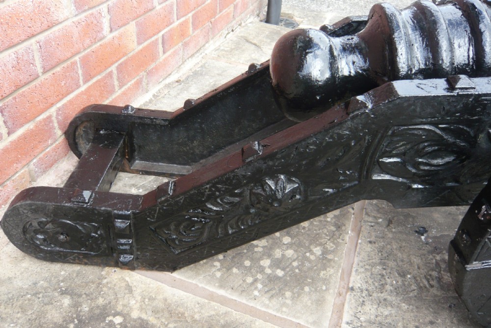 19TH CENTURY SIGNAL OR CEREMONIAL CAST IRON CANNON View IX