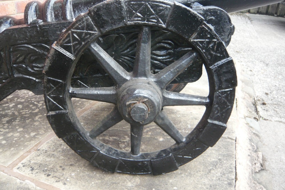 19TH CENTURY SIGNAL OR CEREMONIAL CAST IRON CANNON View X