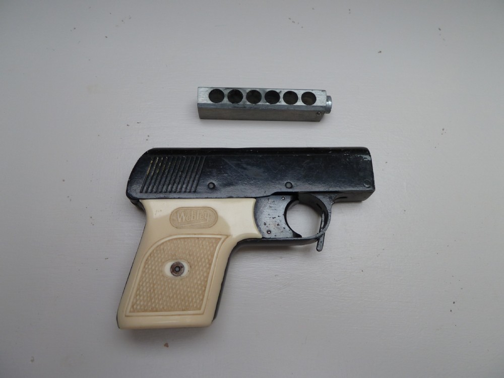WEBLEY .32 SPORTS STARTING PISTOL View III