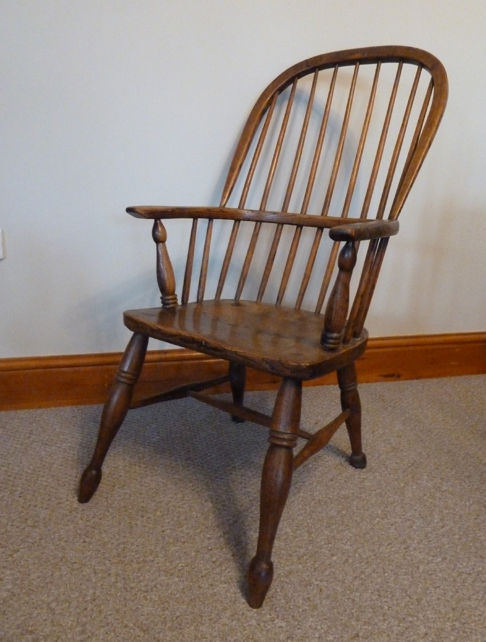 EARLY 19TH CENTURY HOOP BACKED WINDSOR ARMCHAIR View III