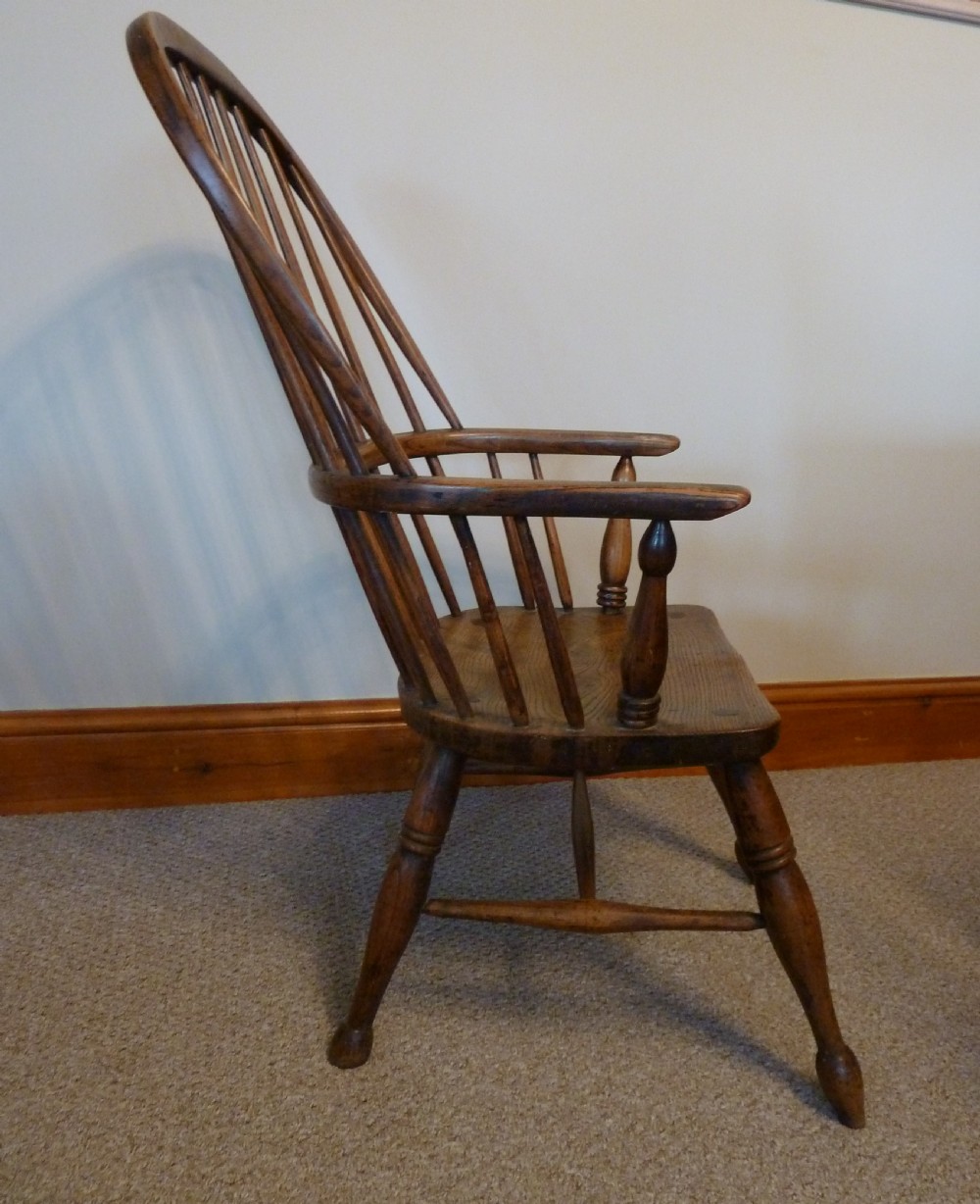 EARLY 19TH CENTURY HOOP BACKED WINDSOR ARMCHAIR View VI