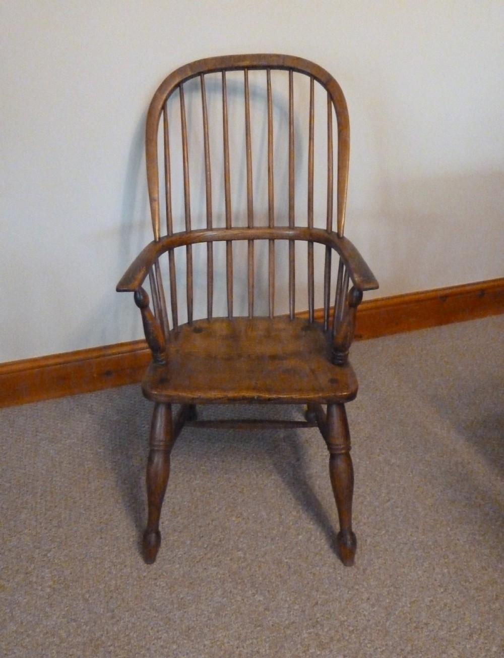 EARLY 19TH CENTURY HOOP BACKED WINDSOR ARMCHAIR View IX