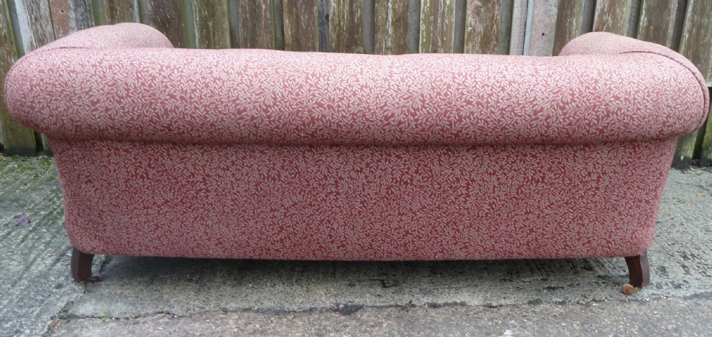LARGE VICTORIAN CHESTERFIELD SOFA View V