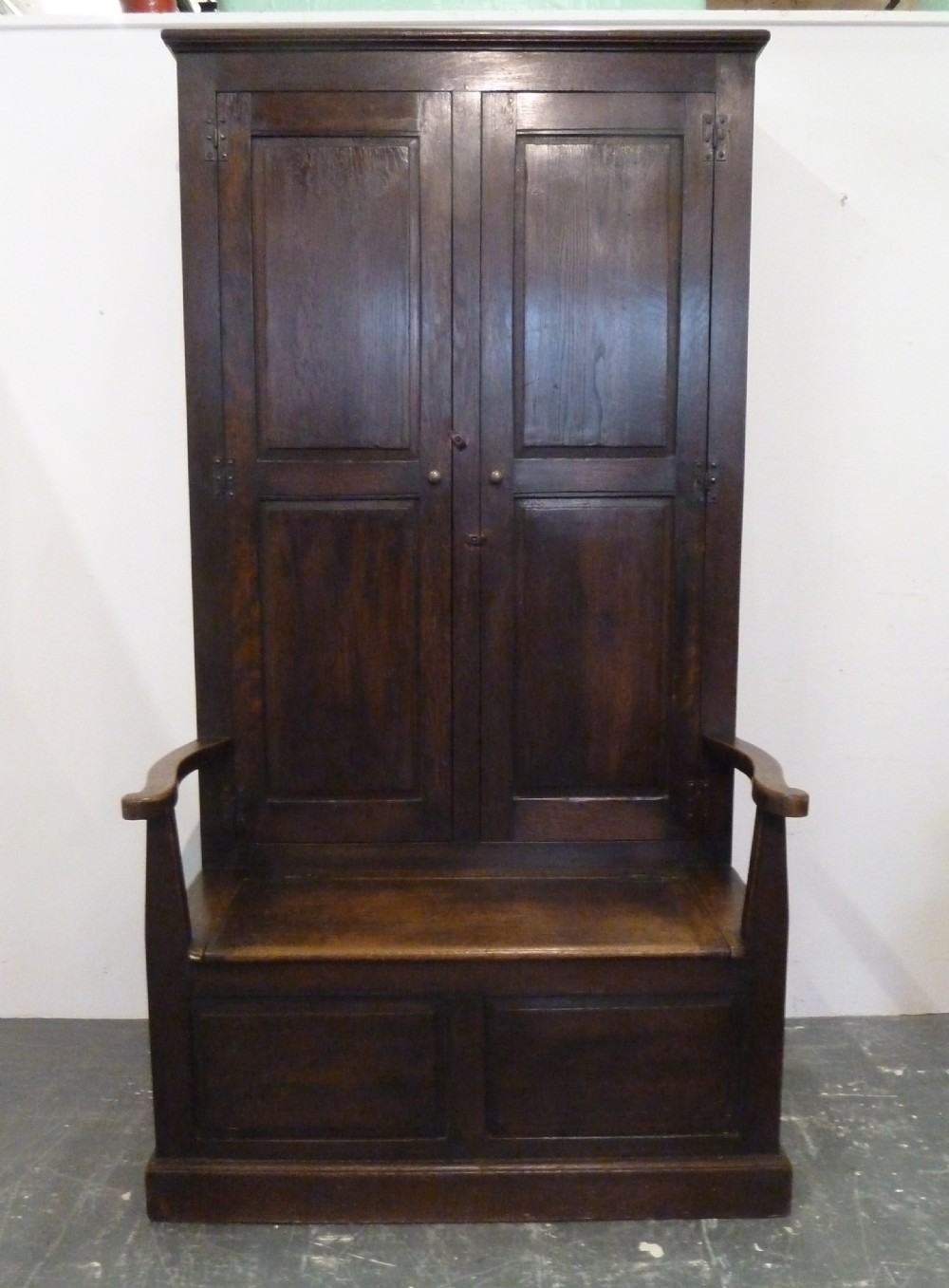 RARE OAK BACON SETTLE HALL SEAT