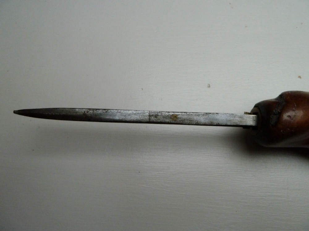 RARE GRAVITY FED FLICK OUT SWORD STICK View VII