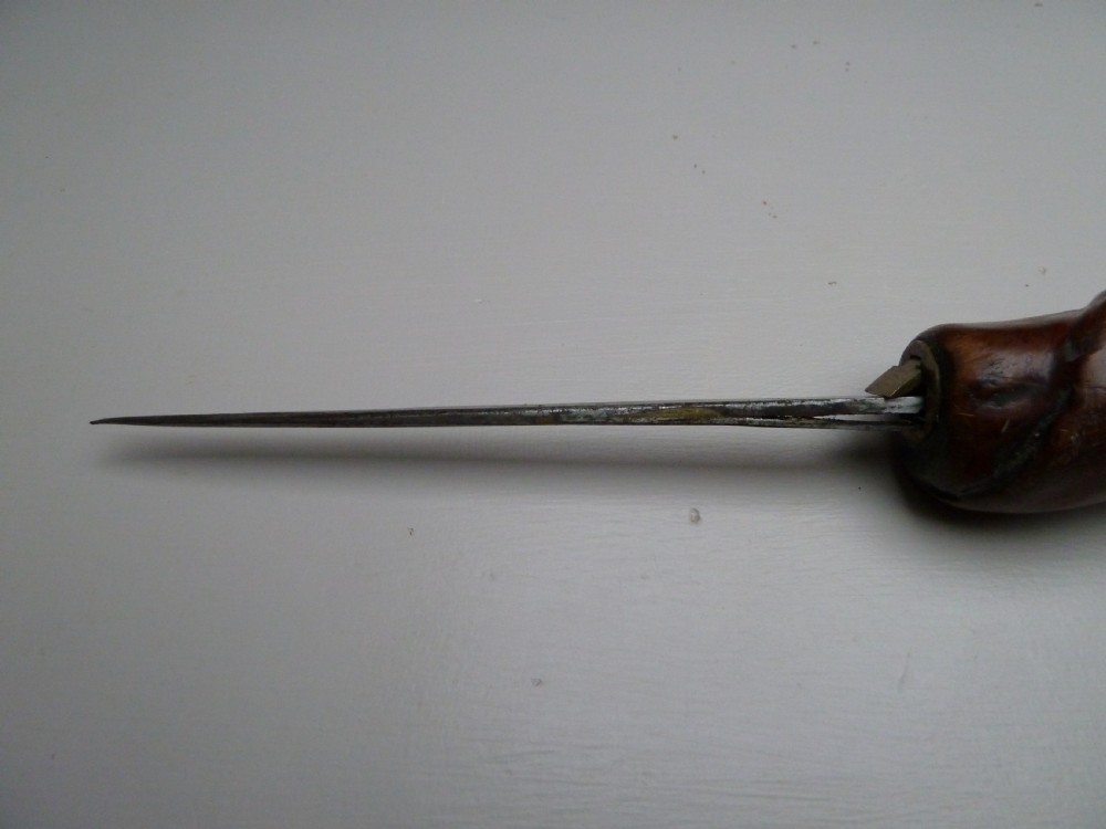 RARE GRAVITY FED FLICK OUT SWORD STICK View IX