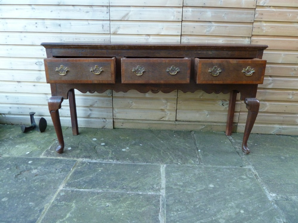 GEORGIAN OAK DRESSER BASE View XI