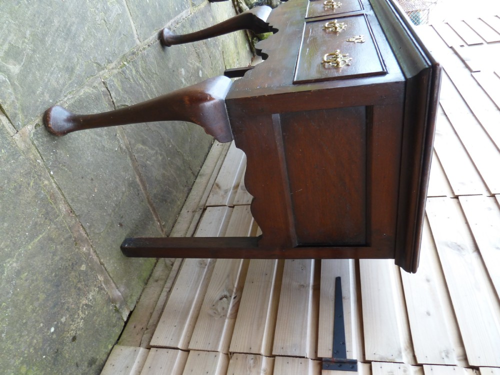 19TH CENTURY OAK DRESSER BASE View VI