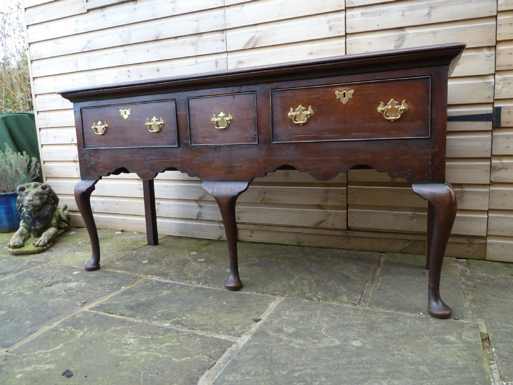 19TH CENTURY OAK DRESSER BASE View IX