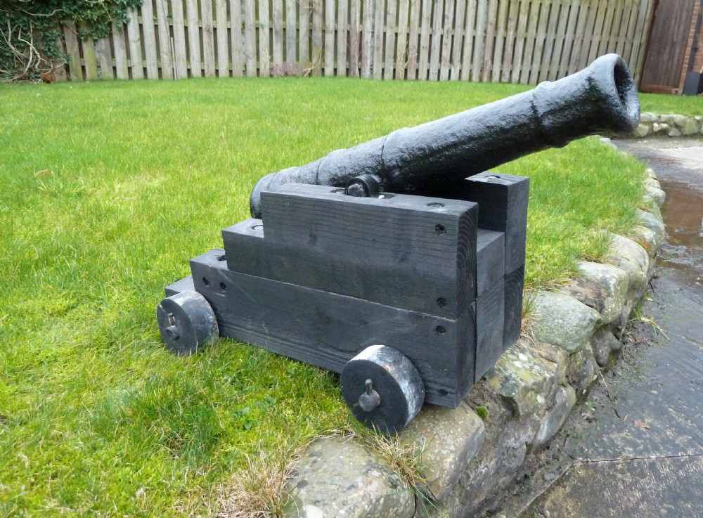 18TH CENTURY CAST IRON SHIPS CANNON View III