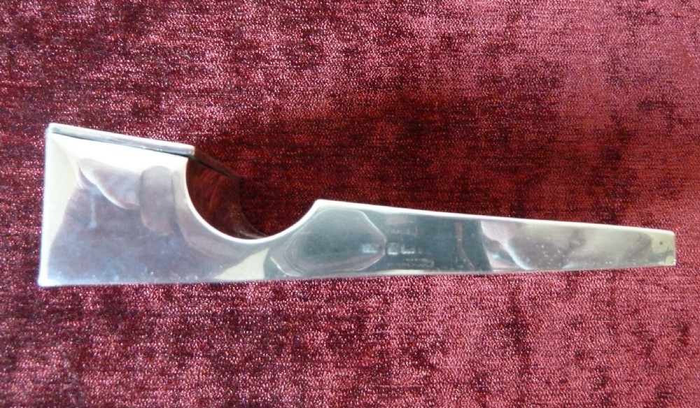 SILVER STAMP BOX AND PEN HOLDER View V