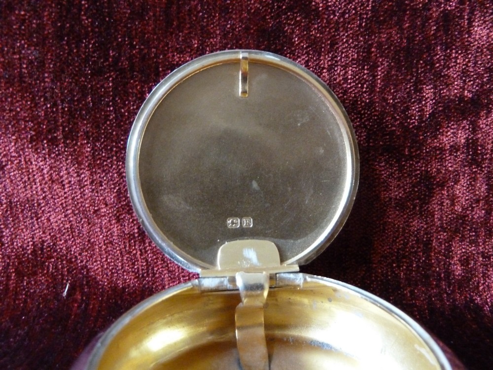 VICTORIAN SILVER SNUFF BOX CHESTER 1900 View VI