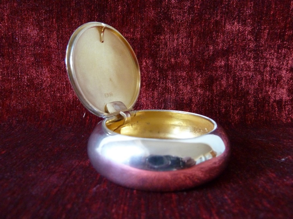 VICTORIAN SILVER SNUFF BOX CHESTER 1900 View VII