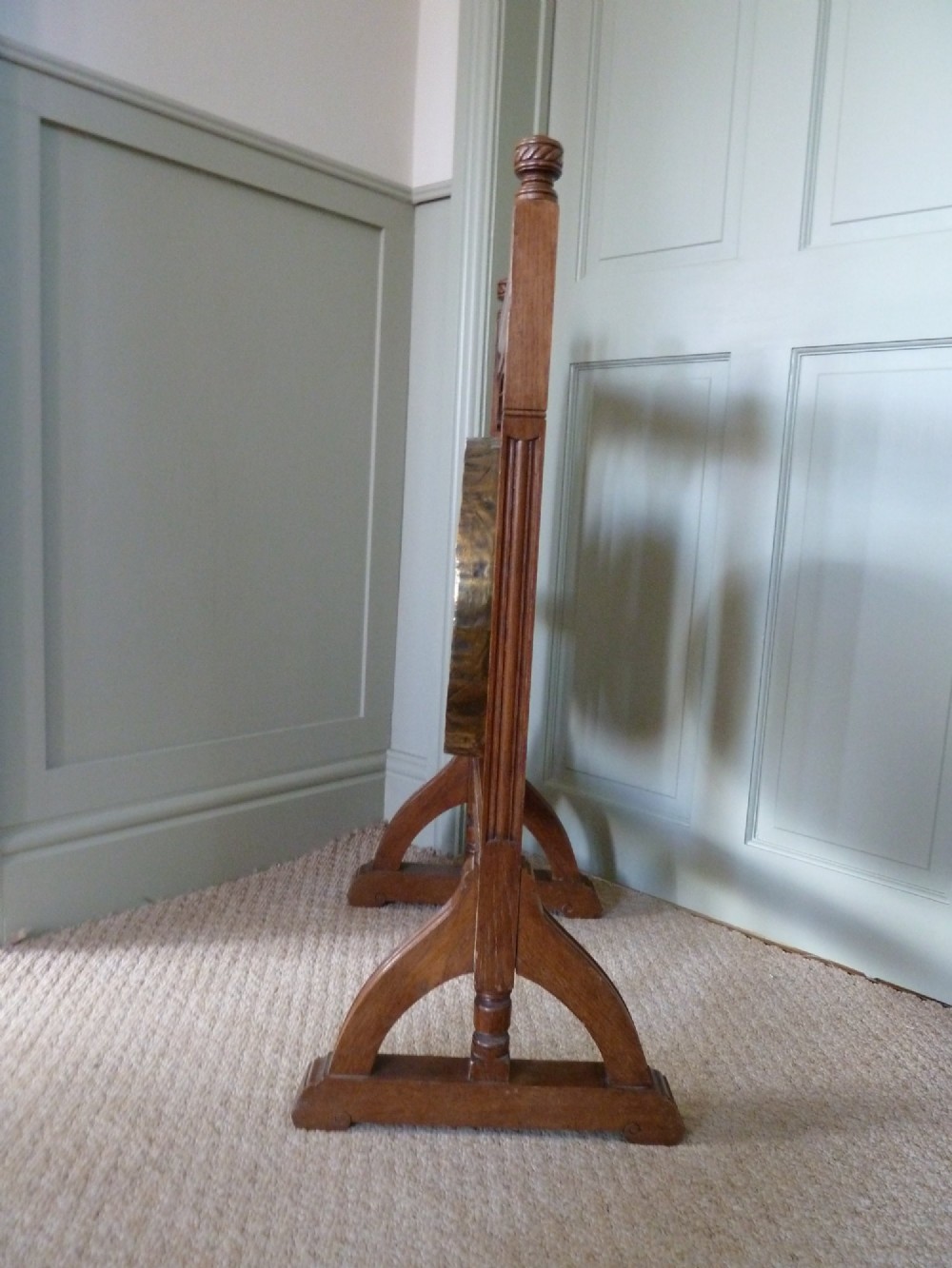 VICTORIAN OAK DINNER GONG View V