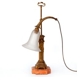 EDWARDIAN GUILDED CAST BRASS TABLE LAMP WITH GLASS BELL SHADE