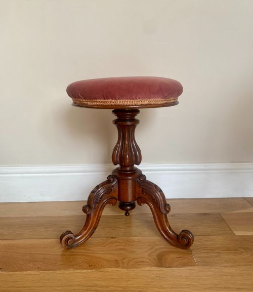 Antique Victorian Quality Carved Walnut Revolving Piano Stool