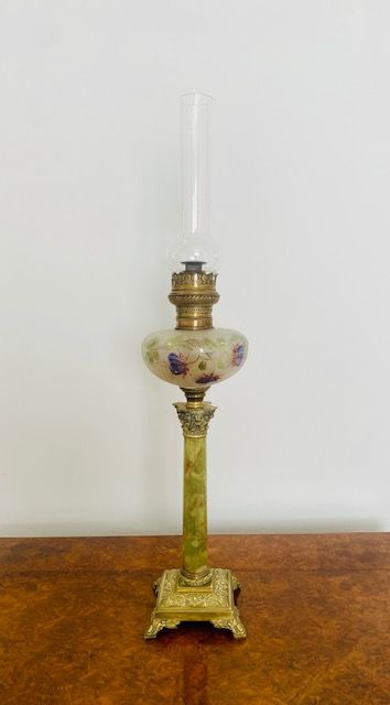 Quality Antique Victorian Oil Lamp