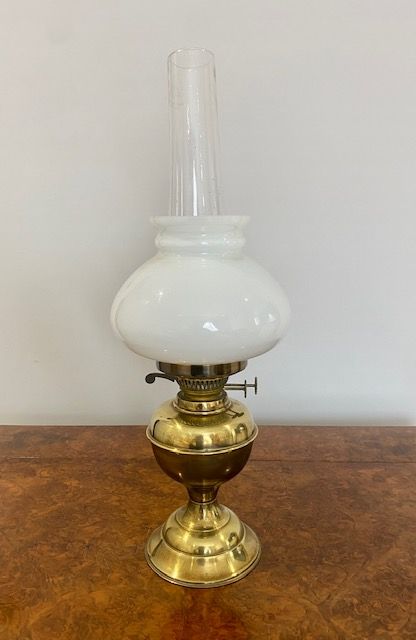Antique Edwardian Quality Brass and Glass Oil Lamp