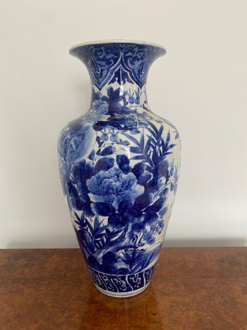 Large Antique Quality Japanese Imari Vase Blue & White Floor Standing Vase