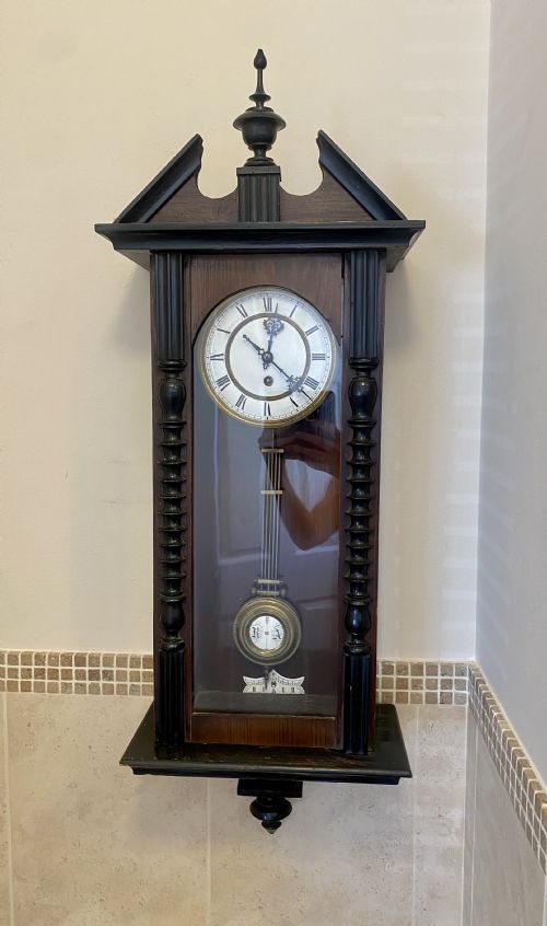 ANTIQUE VICTORIAN WALNUT CASE VIENNA WALL CLOCK