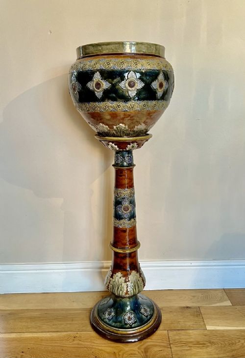 Superb Quality Antique Victorian Royal Doulton Jardiniere on a Stand