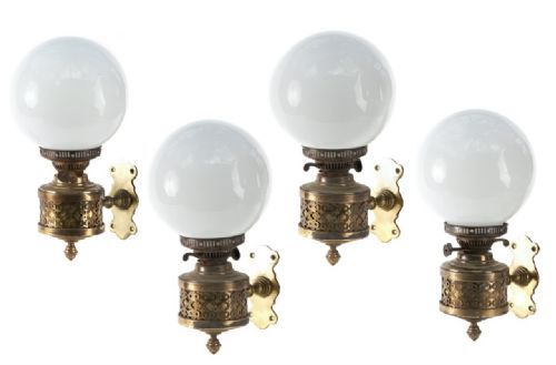 Unusual Set of Four Antique Victorian Quality Brass Wall Oil Lamps