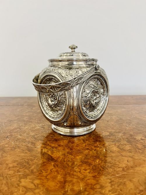 Stunning Quality Antique Victorian Silver Plated Biscuit Barrel
