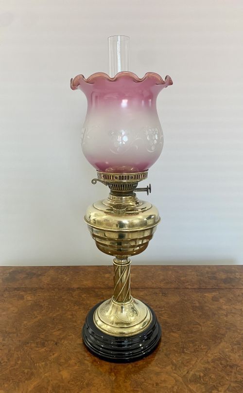 Antique Victorian Quality Brass and Glass Oil Lamp