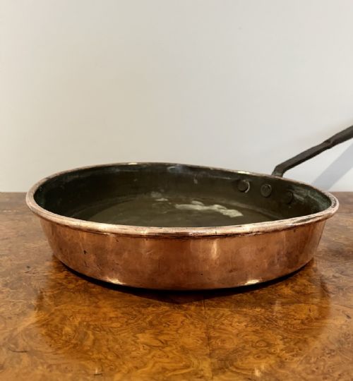 LARGE ANTIQUE VICTORIAN QUALITY COPPER PAN - ADDITIONAL PHOTO 2