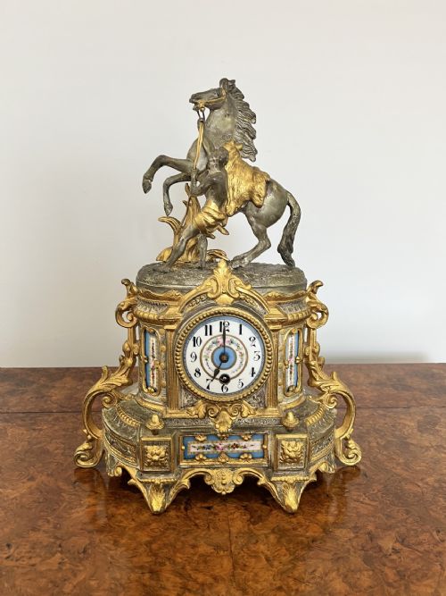 Quality Antique Victorian Gilded Timepiece with Beautiful Porcelain Detail