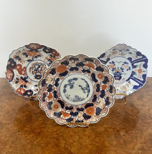 Fantastic Quality Collection of Three Japanese Scalloped Shaped Imari Plates
