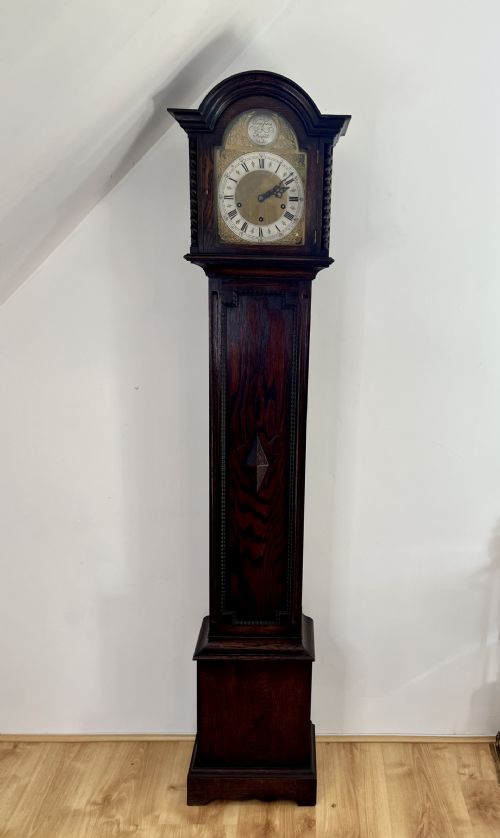 Quality Antique Oak Eight Day Chiming Grandmother Clock