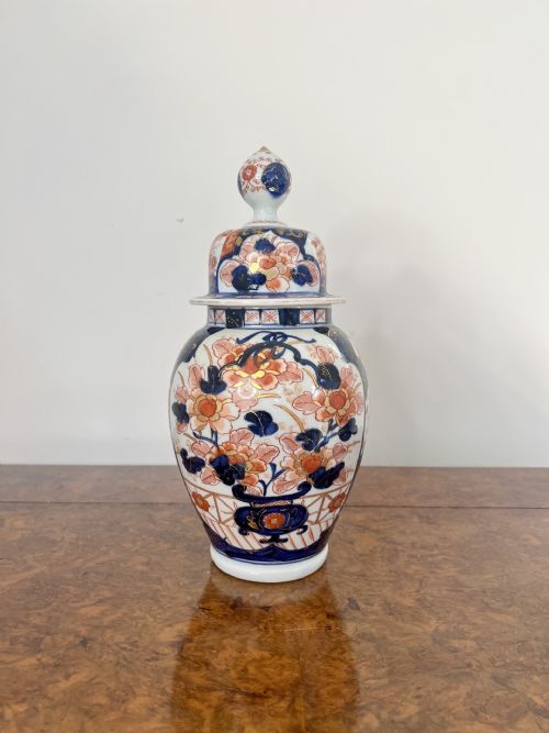 Fantastic Quality Antique Japanese Imari Lidded Vase