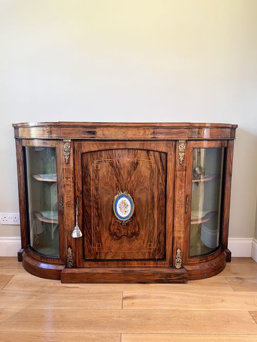 Antique Victorian Quality Figured Walnut Inlaid Credenza