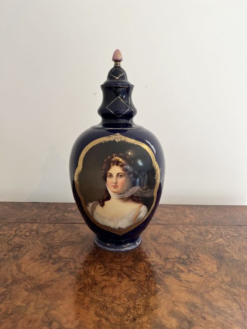 PAIR OF QUALITY ANTIQUE VICTORIAN PORCELAIN HAND PAINTED LIDDED VASES - ADDITIONAL PHOTO 5
