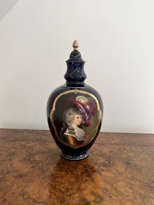 PAIR OF QUALITY ANTIQUE VICTORIAN PORCELAIN HAND PAINTED LIDDED VASES - ADDITIONAL PHOTO 1